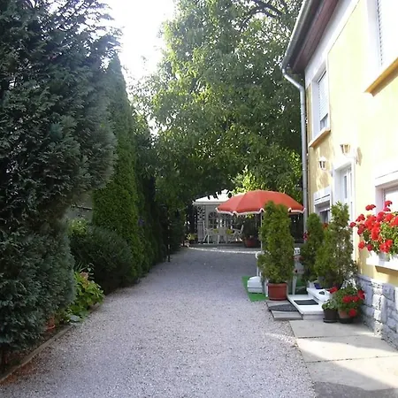 3 * Hévíz